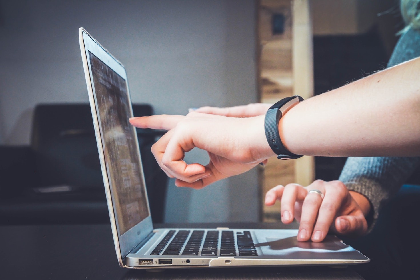 How to Choose the Right Tech Partner for Your Needs